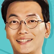 Lee Dong-Hwi as Moon Suk-Goo