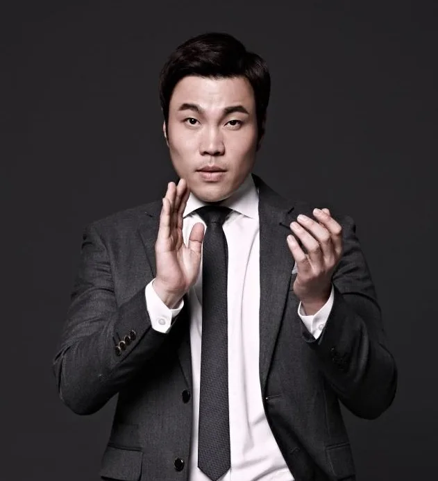Shin Seung-Hwan portrait photograph