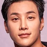 Actor Lee Si-Kang