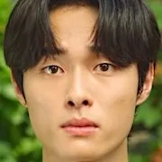 Yoon Chan-young