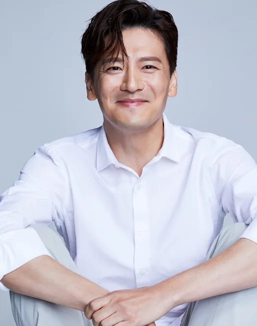 Portrait of South Korean actor Lee Do-Yub
