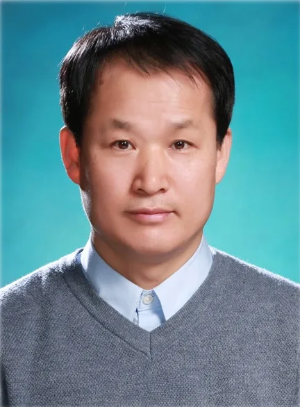 Ji Sung-Geun portrait photograph