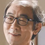 Kim Hong-Fa portraying Yeo Woon-Young