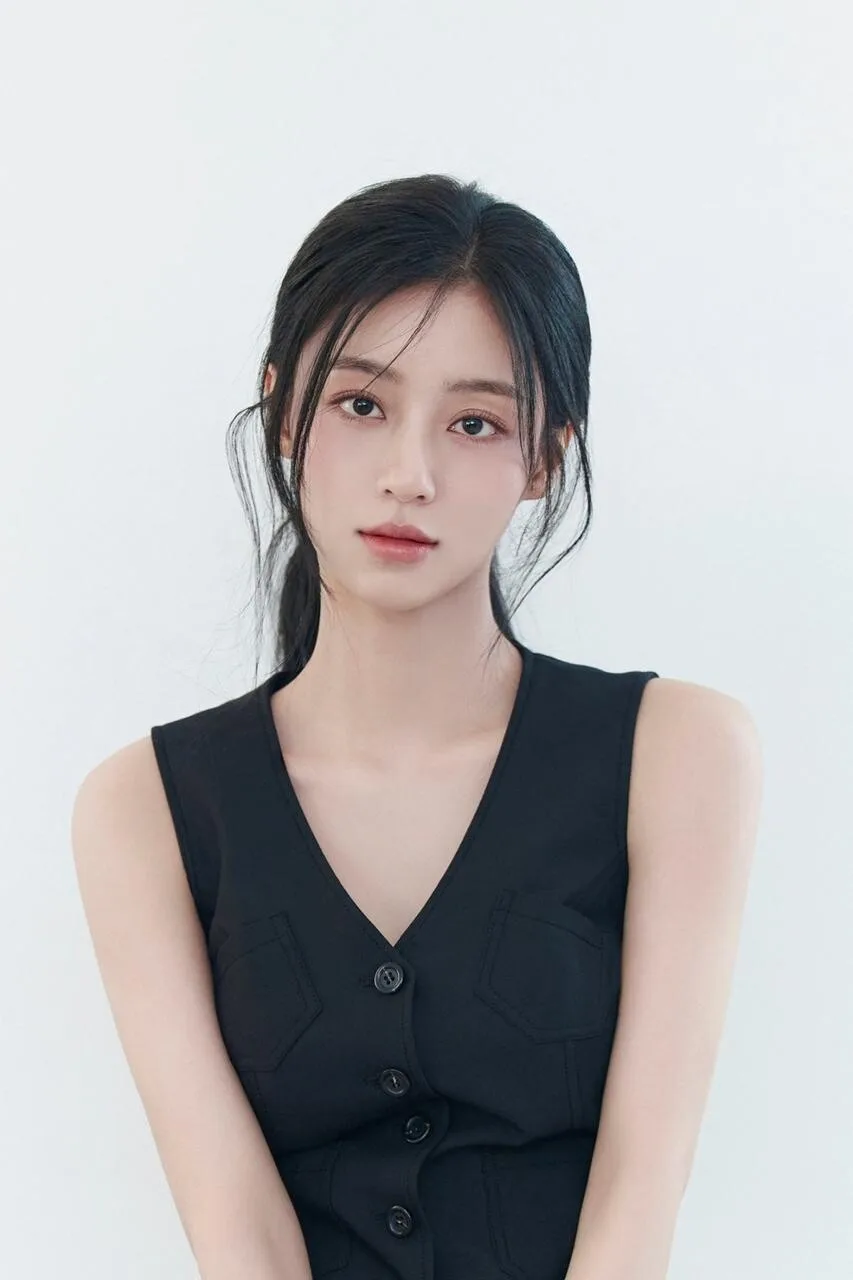 Portrait of South Korean actress Kang Min-Ah