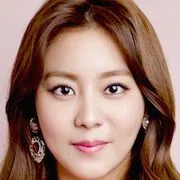 Uee as Jang Yoon-Ha