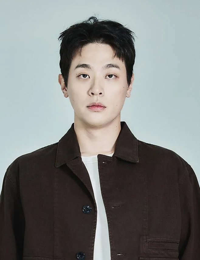 Promotional image for the drama A Man's Man