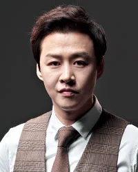 Portrait of South Korean actor Seo Shin-Woo