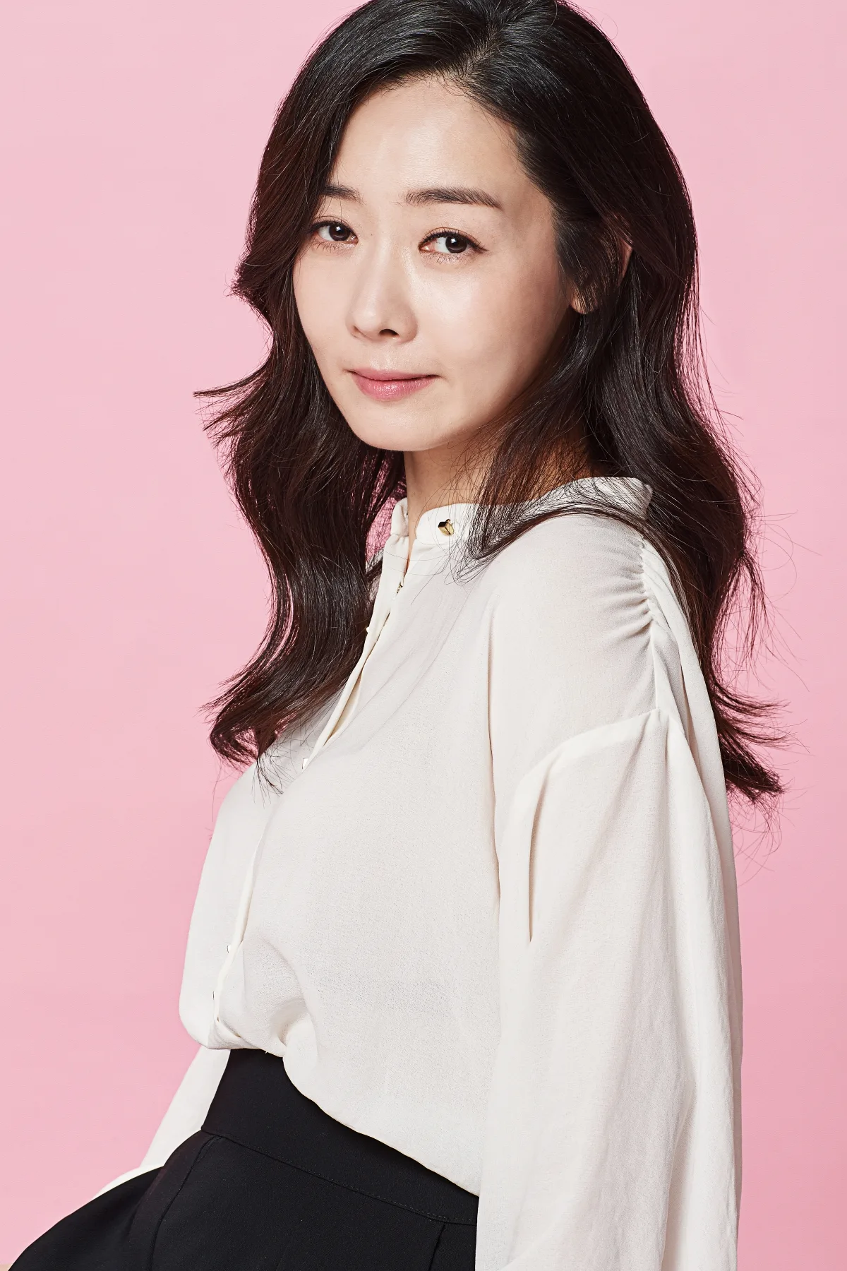 Yoo Ji-Yeon profile portrait