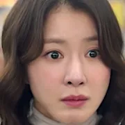 Lee Si-Young