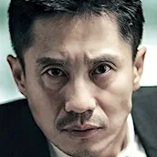 Shin Ha-Kyun as Woo Tae-Seok