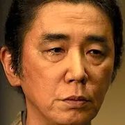 Yusuke Santamaria portraying Shironosuke Akioka