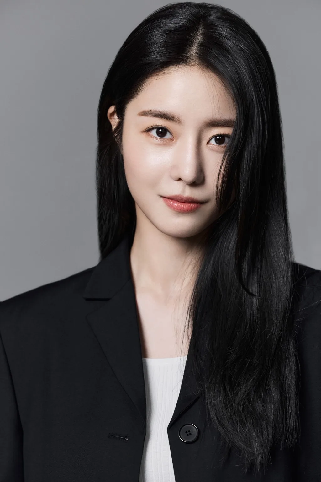 Choi Moon-hee profile photograph