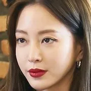 Han Ye-Seul as Ji Soo-Hyun
