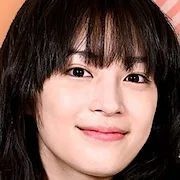 Suzu Hirose