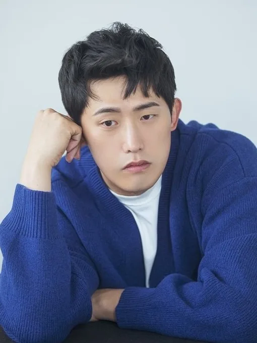 Portrait of South Korean actor Min Jin-Woong