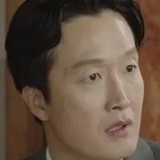 Choi Byung-Mo as Lee Byung-Soo
