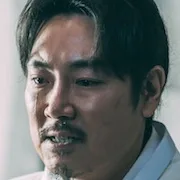 Cho Jin-Woong as Kim Chang-Soo