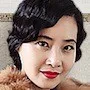 Kang Kyung-Hun as Hong-Ki's mother