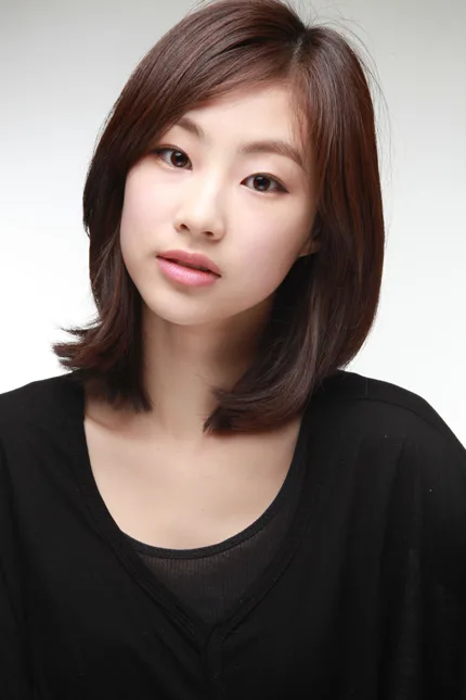 Jeon Soo-Jin portrait promotional photograph