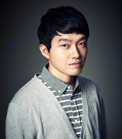 Portrait photograph of actor Kim Da-Hwin