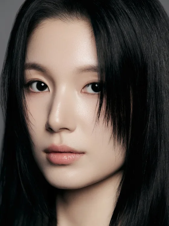 Han Dong-hee promotional profile image