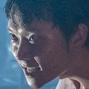 Lee Seung-hee as possessed man