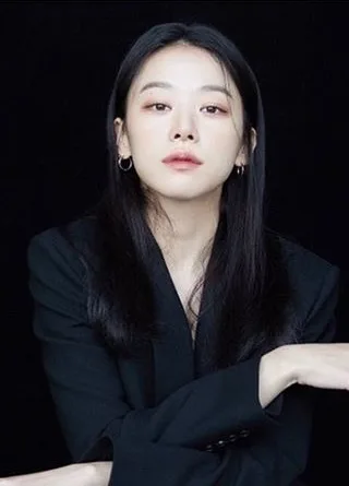 Portrait of South Korean actress Lee Joo-Myoung