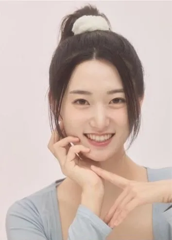 Lee Da-Kyung profile photograph