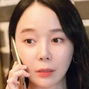 Kim So-yi as Ria