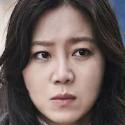 Kong Hyo-Jin as Jo Kyung-Min
