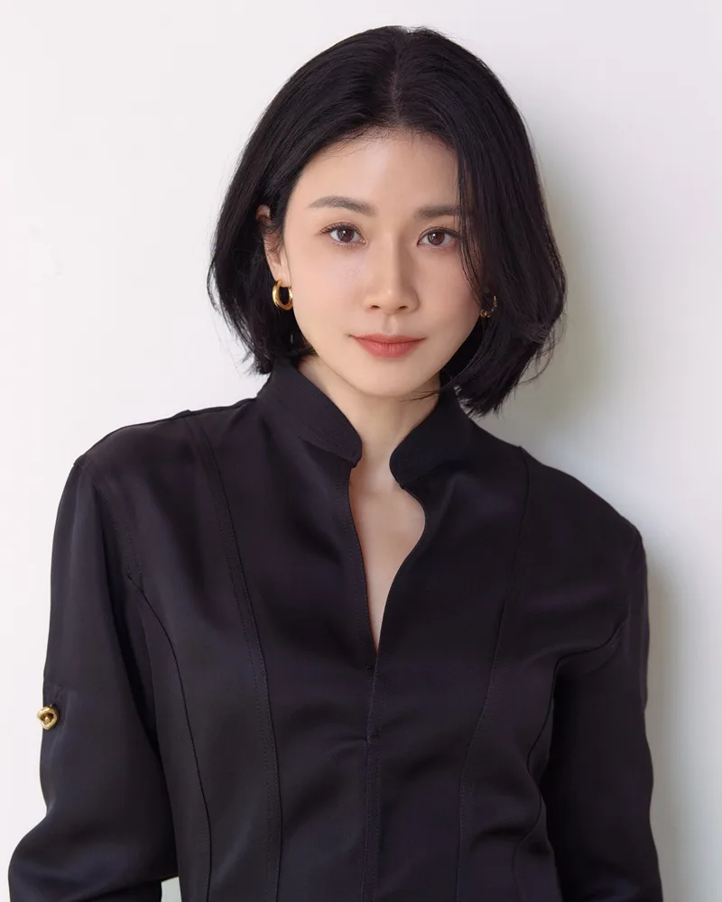 Lee Bo-young