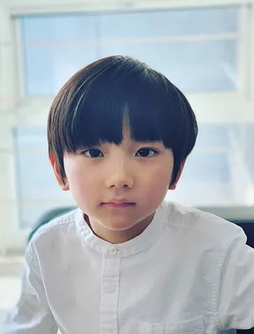 Portrait of South Korean child actor Ki Eun-Yoo