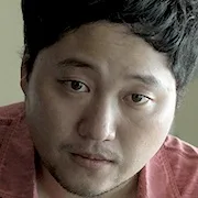 Kim Dae-Myung as Sung-Geun