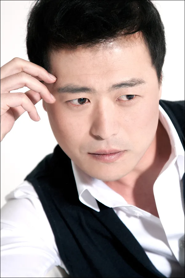 Kim Moon-Chan portrait photograph