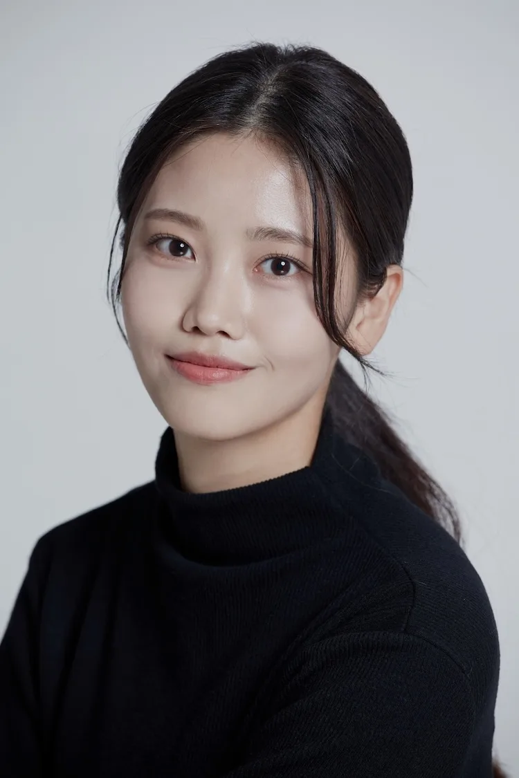 Han Hae-Sol promotional portrait photograph