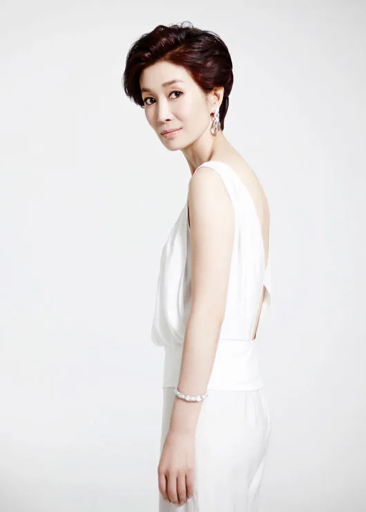 Portrait of South Korean actress Na Young-hee