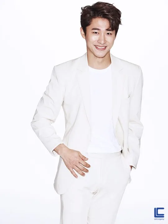 Portrait of South Korean actor Shin Sung-Min