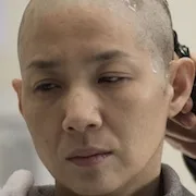 Kim Ho-jung as Mr. Oh's wife