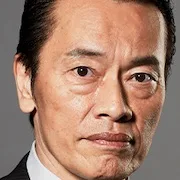 Kenichi Endo as Shinji Kusaka