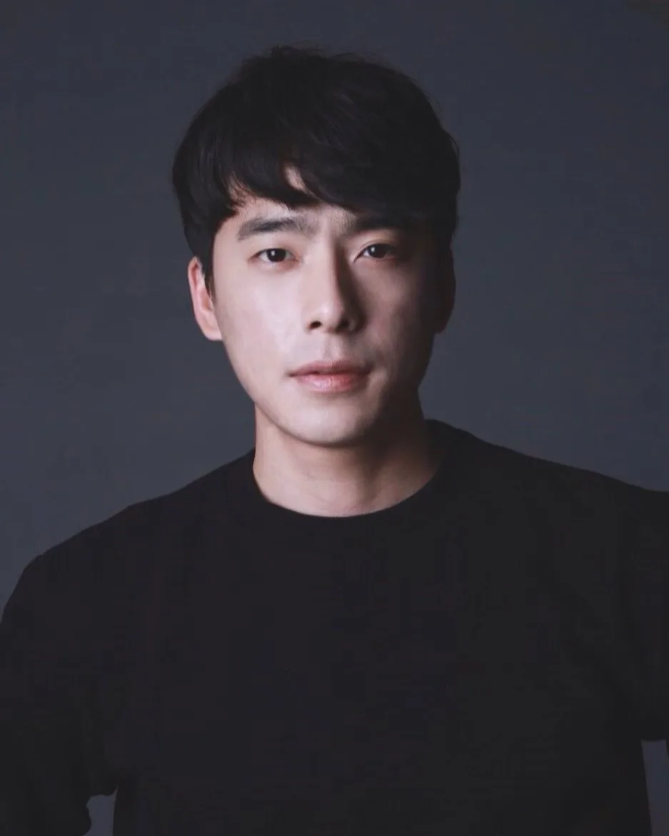 Profile photograph of South Korean actor Lee Seung-Jin