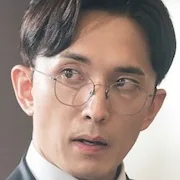 Yoon Na-moo as Lee Ho-sung