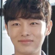 Actor Kang Hui