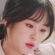 Actress Sim Eun-Woo