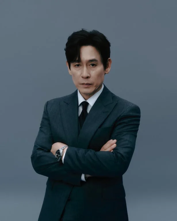 Portrait photograph of South Korean actor Sol Kyung-Gu, born in 1968.