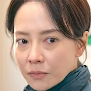Song Ji-Hyo as Tae-Jeo