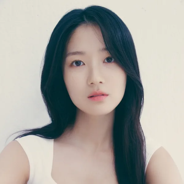 Portrait of South Korean actress Kim Hye-Yoon
