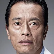 Kenichi Endo as Takashi Ebina