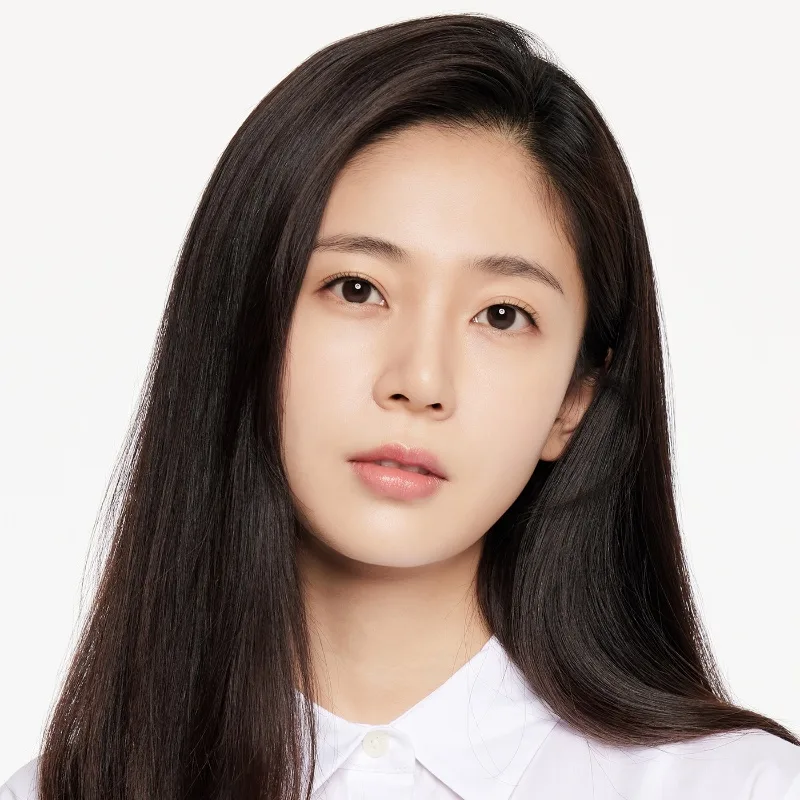 Baek Jin-Hee portrait