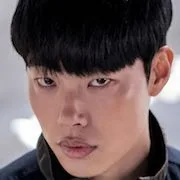 Ryu Jun-yeol as Kim Dong-myung