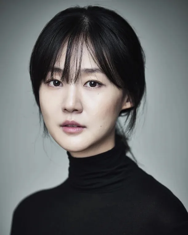 Portrait of actress Park Ye-Young